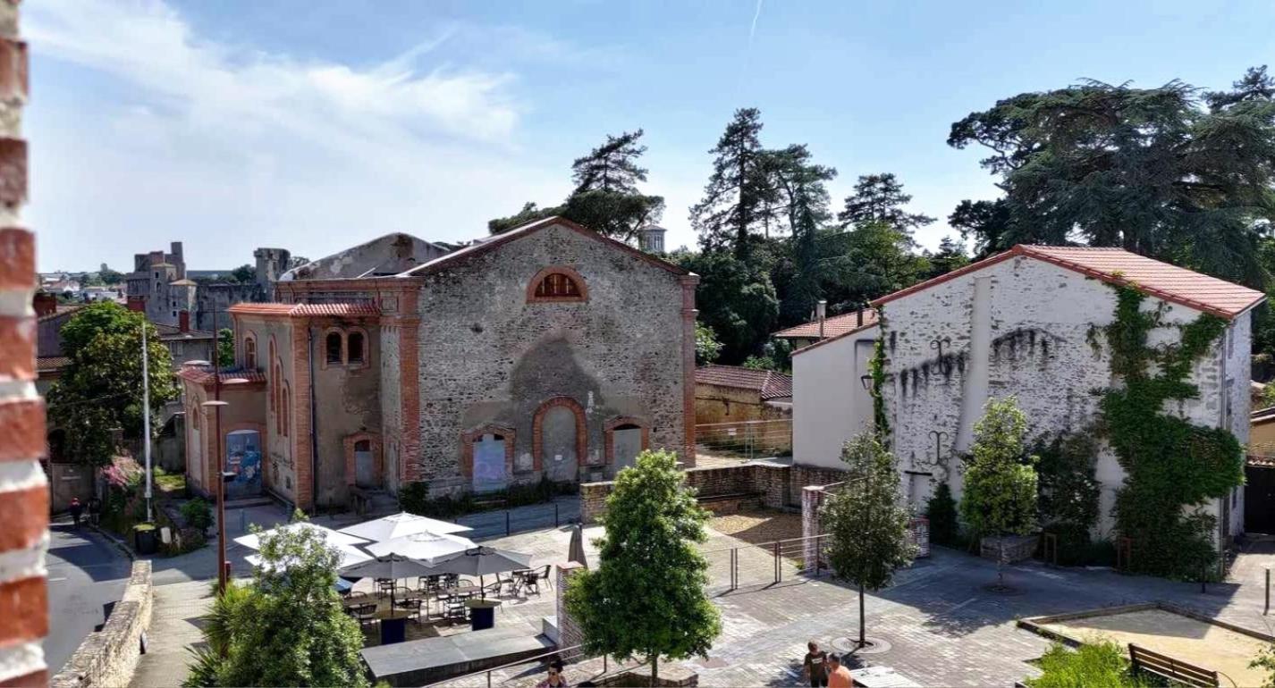 Duplex Dans Quartier Plein De Charme Apartment Clisson